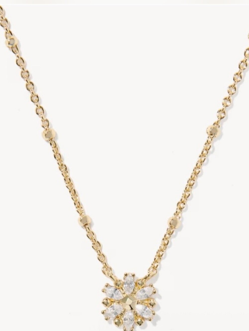 KENDRA SCOTT NWT Mylah Gold Short Pendant Necklace